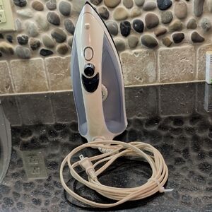 Proctor Silex Steam Iron, Lightweight, Auto Cut-Off